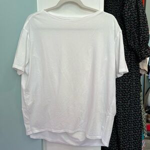 Lululemon size 8 shirt